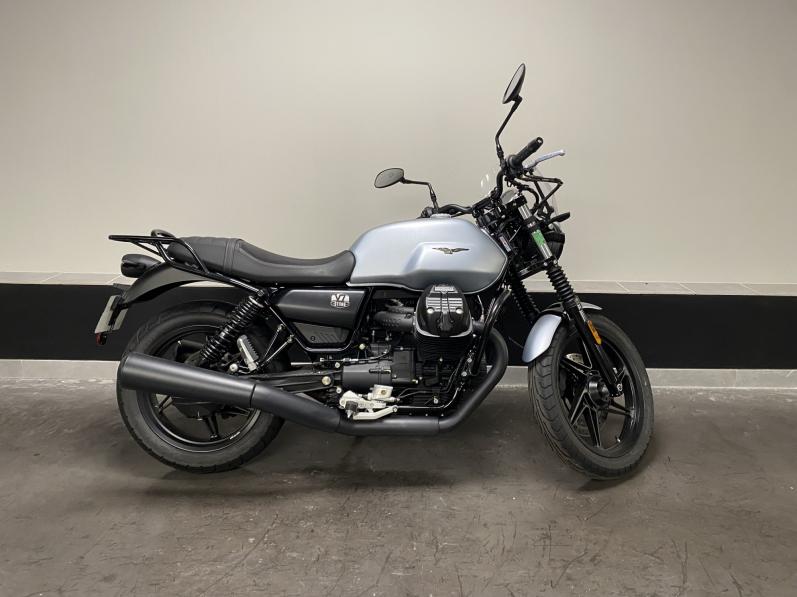 MOTO GUZZI V7 STONE faible kilométrage sous garantie  