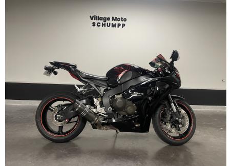 HONDA CBR 1000 RR FIREBLADE
