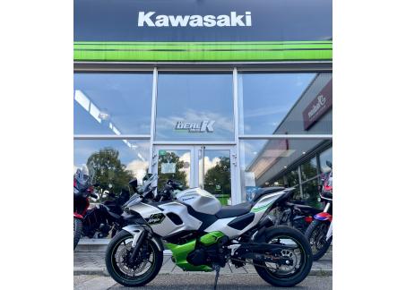 KAWASAKI Ninja 7 Hybrid