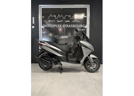 APRILIA SXR 50 neuf 0KM Garantie 48 Mois 