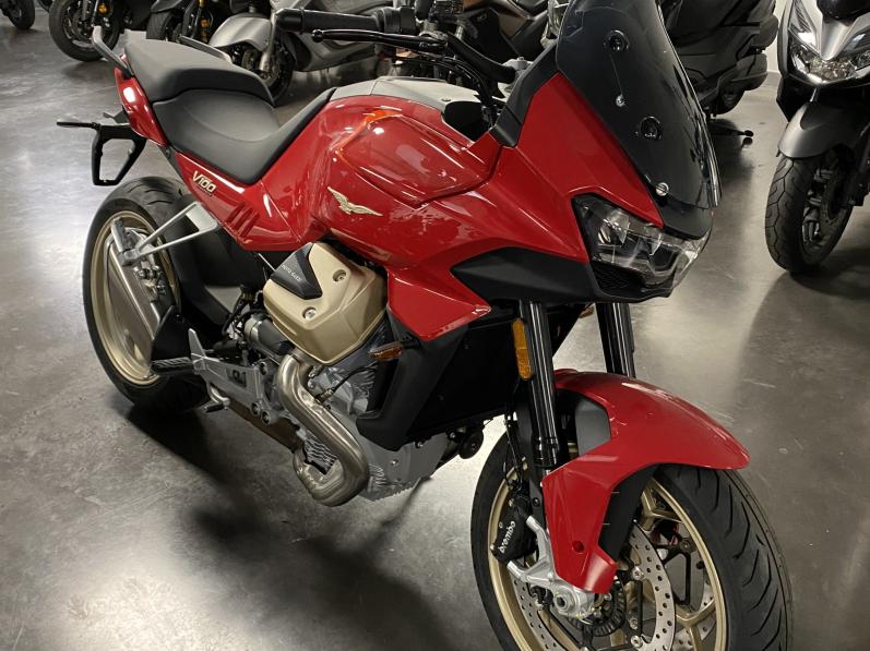 MOTO GUZZI V100  MANDELLO neuve 0KM garantie constructeur 24mois