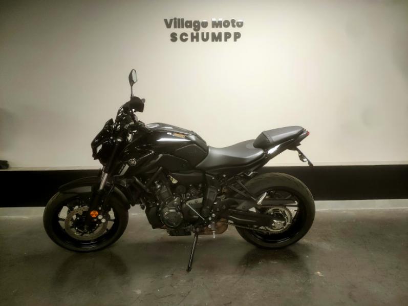 YAMAHA MT-07 PURE BLACK / PACK SPORT / 1150km
