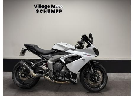 TRIUMPH 	DAYTONA 660 A2