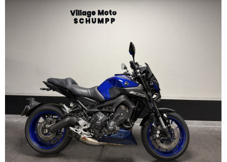 YAMAHA MT-09