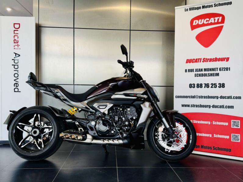 DUCATI XDIAVEL V4 LIGNE AKRAPOVIC TITANE