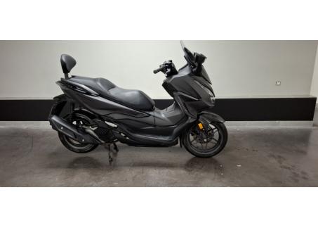 HONDA FORZA 125